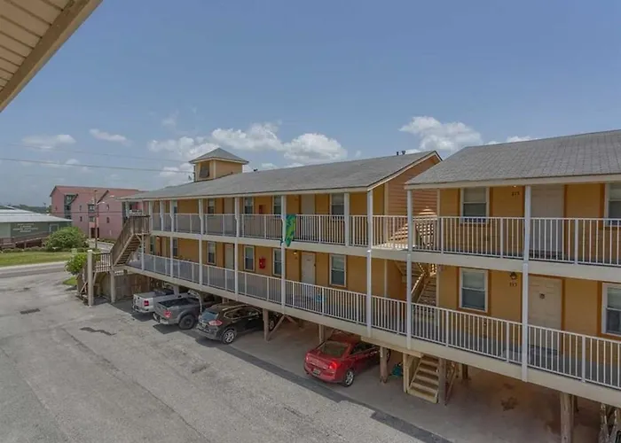 Sunrise Village Apartment *